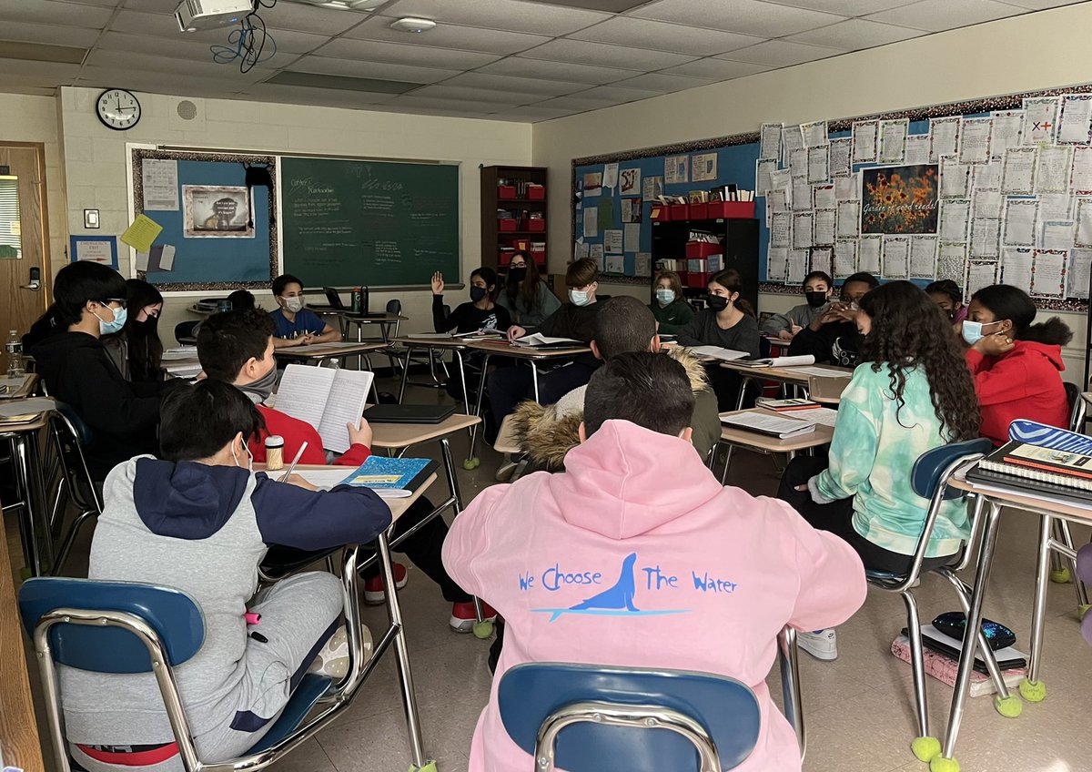 MsMigliacci's tweet photo. Completely student-led Socratic Seminar based on our study of The Pearl included analysis of the possibility for money to buy happiness, why people make commitments, and how people become corrupt. These kids rock! https://t.co/lM66pel27V