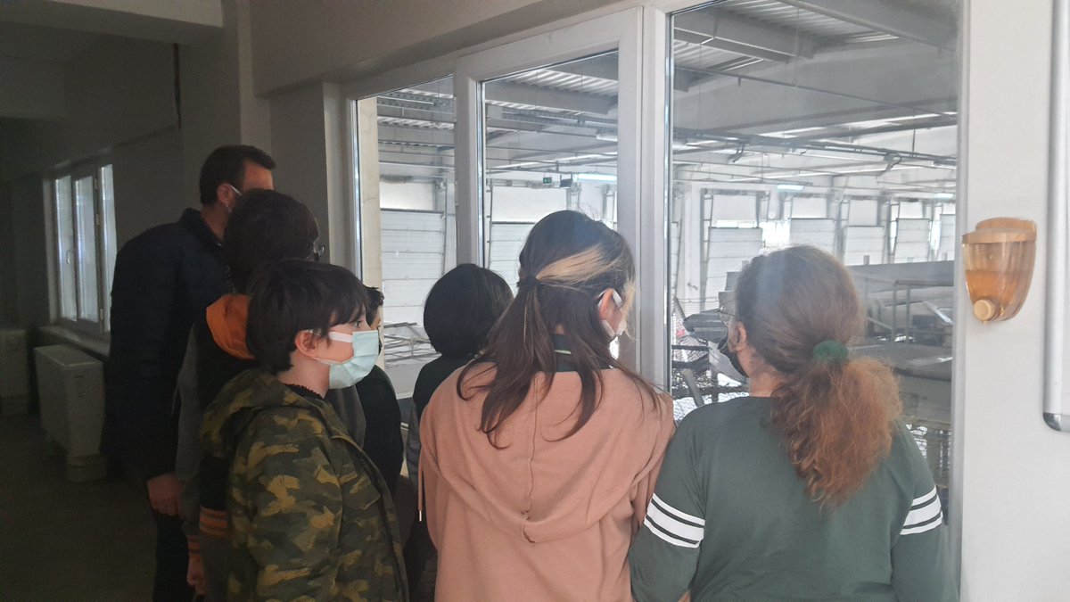 dgstsk's tweet photo. İtü Eta Vakfı Güzelbahçe Doğa Koleji Robotik takımımız Integrity İzmir Mng teknolojik transfer merkezine ziyarette bulundu.Projesini paylaştı, bilgi aldı. @KvancBarlas @EmelUstun35 @YKarasinir #dogatech https://t.co/aD8ecMwvxH
