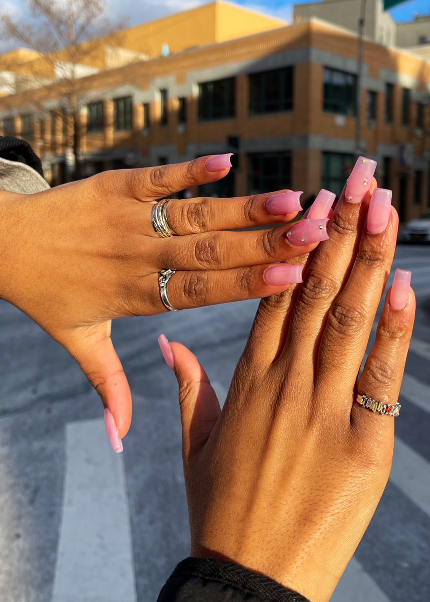 _DivineJade's tweet photo. nails + martinis sub dates are my fav sub dates ❤️‍🔥 reimburse even though I obviously didn’t pay 

findom femdom ebonydomme https://t.co/ApiaYW1Q6s