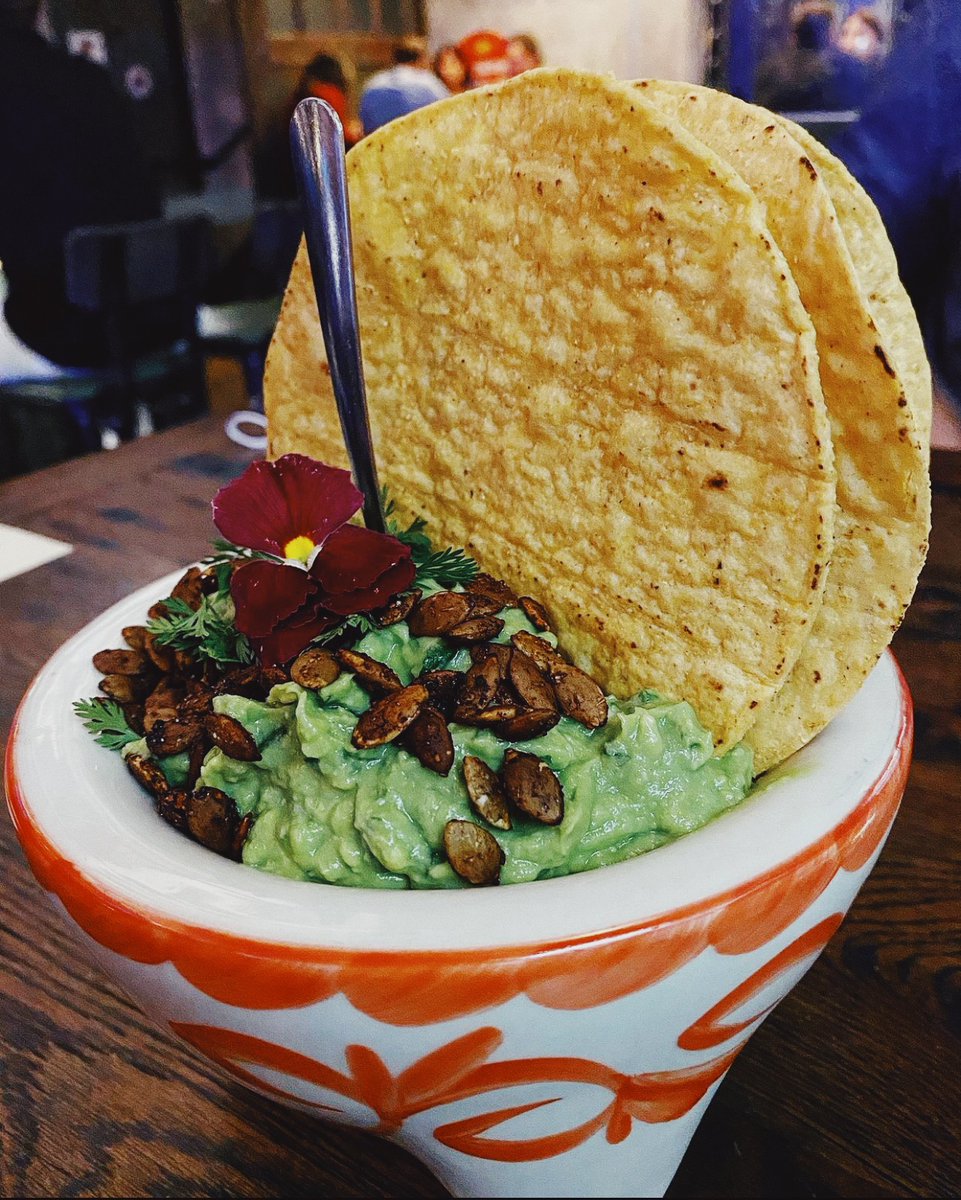 camachogarage's tweet photo. Come grab a bite and join us for trivia starting at 8PM ✏️ #camachogarage #cttrivia #newhavenct https://t.co/TpvljinUdW