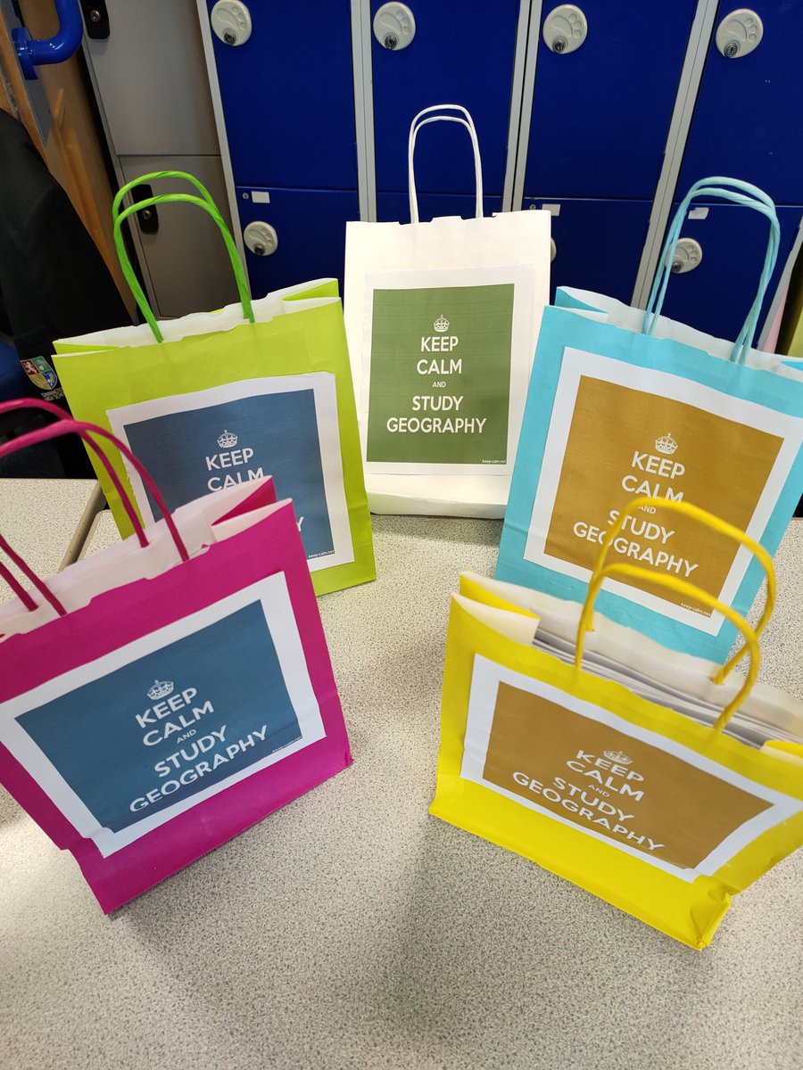GeographyAt's tweet image. Year 11 revision bags have been handed out today. Lots of resources to help prepare for mock and summer exams 📚✏️🌍 #happyrevising