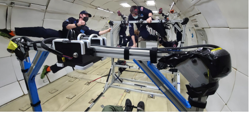 NASA_Technology's tweet photo. Space adaptation sickness can result in 🤢 so @ucdavis researchers are developing a non-pharmaceutical remedy. They leveraged #microgravity to test a suite of sensors and a display that could be used to help limit head movements and associated effects: https://t.co/3CjAhL9xWn https://t.co/aXTLLRel0q