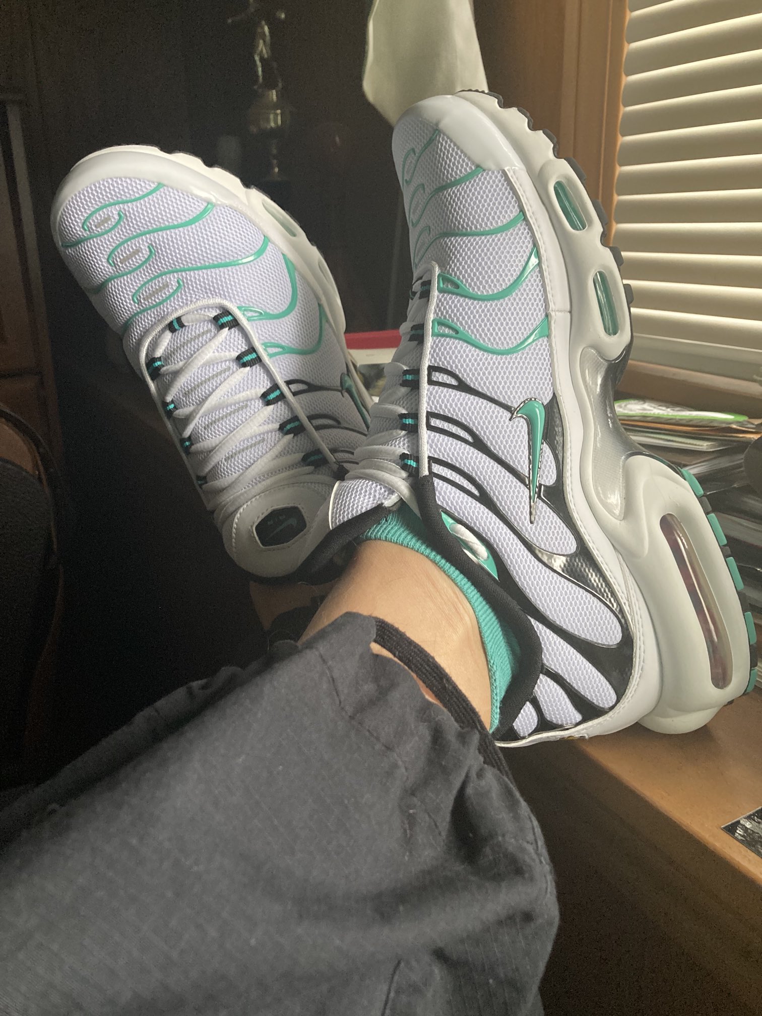 Nike tn top hyper jade