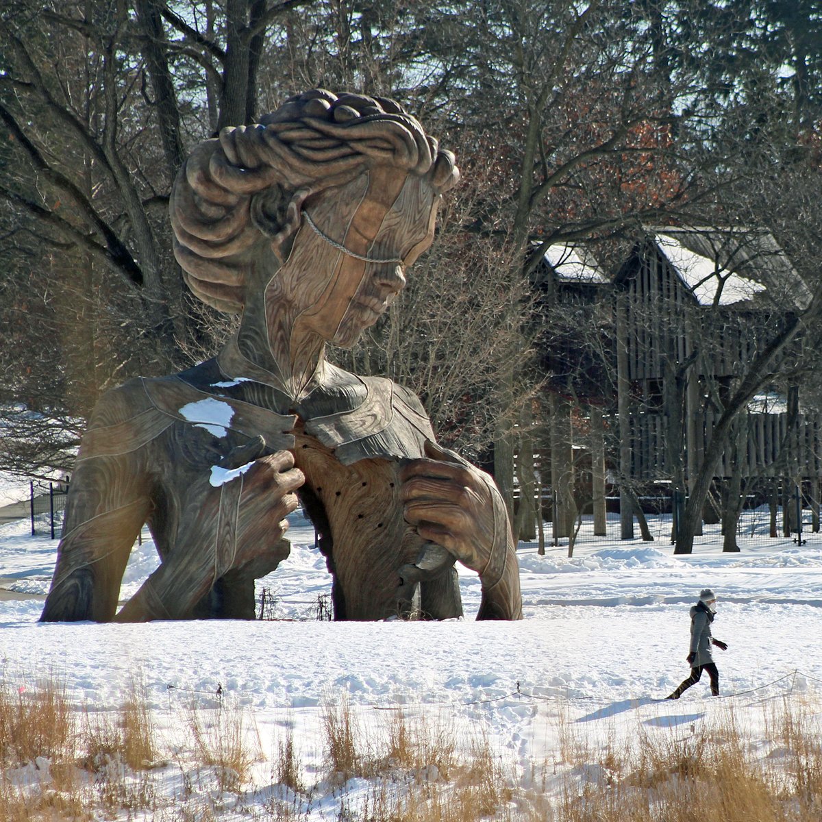 MortonArboretum's tweet image. Blending in with its environment, Hallow, the tallest of the Human+Nature sculptures by artist @danielpopper is an awe-inspiring sight along the Meadow Lake Trail. #HumanNatureArb #mortonarboretum
