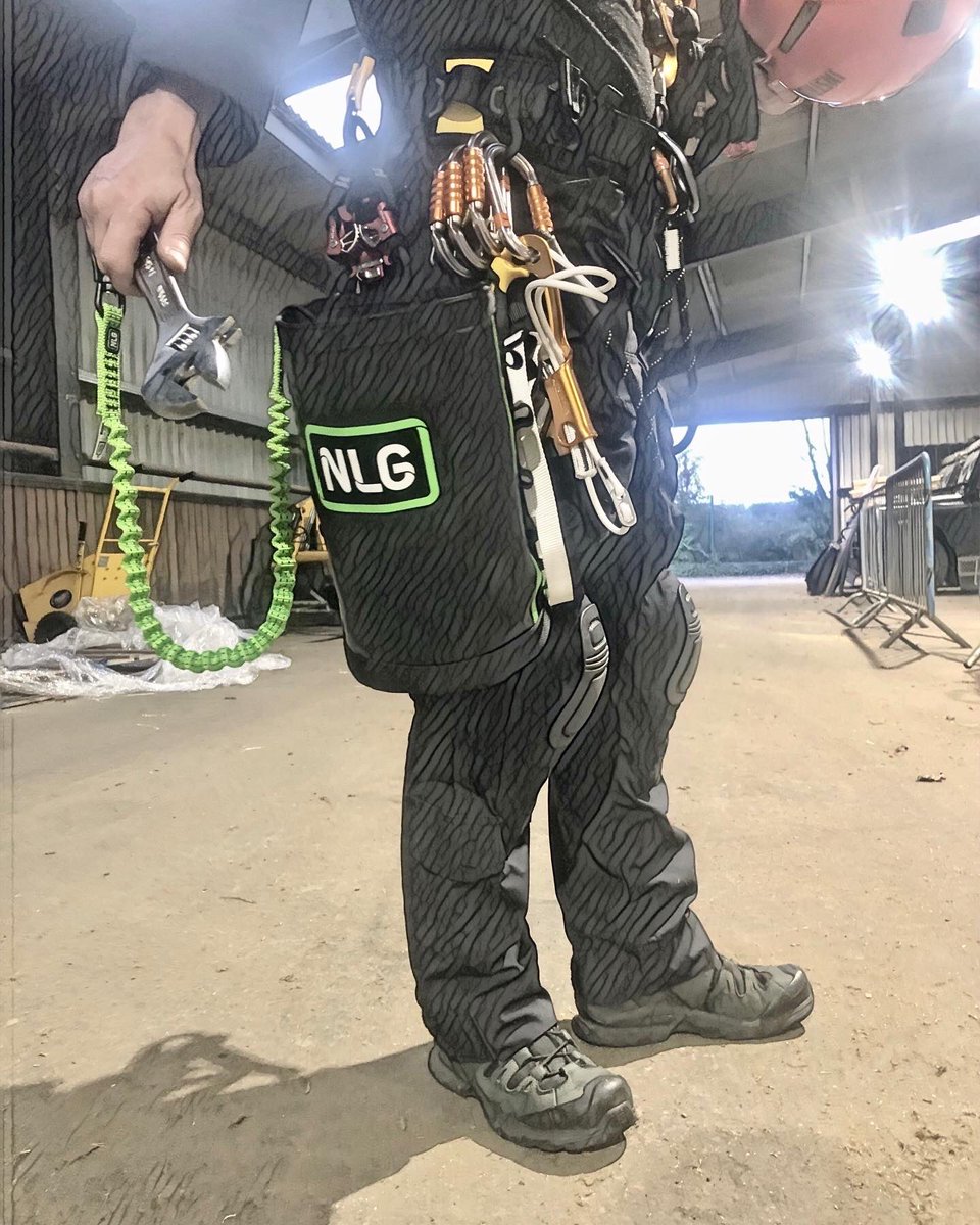 CliveBushMInSTR's tweet photo. A good teams meeting with one of our leading sponsors for @Grimpday #GrimpNA #NLG @INTVNRESCUE this morning lots of exciting things to assist us in the competition 🇬🇧🇺🇸 @RopeRescueLead #countingdownthedays also replaced the ropes in our training area @Lilla_Pete 👍🏻👍🏻 https://t.co/yUNTGxVcNE