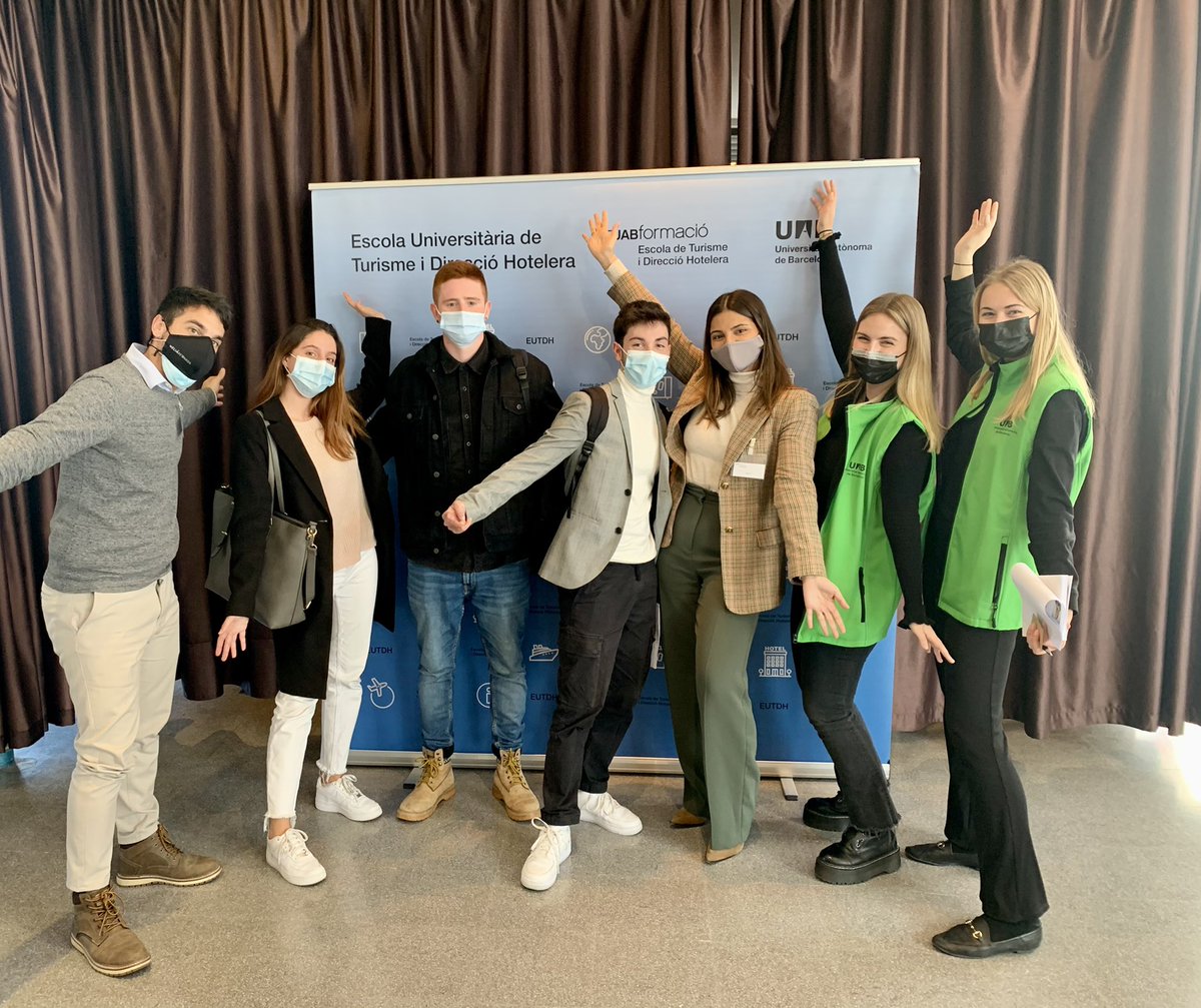 andreapradariz1's tweet photo. ¡¡Lo estábamos deseando!! Vuelta a nuestras queridas escuelas y arrancamos con @eutdh #meliaspain @MeliaCareers https://t.co/B3WRW8I0aq