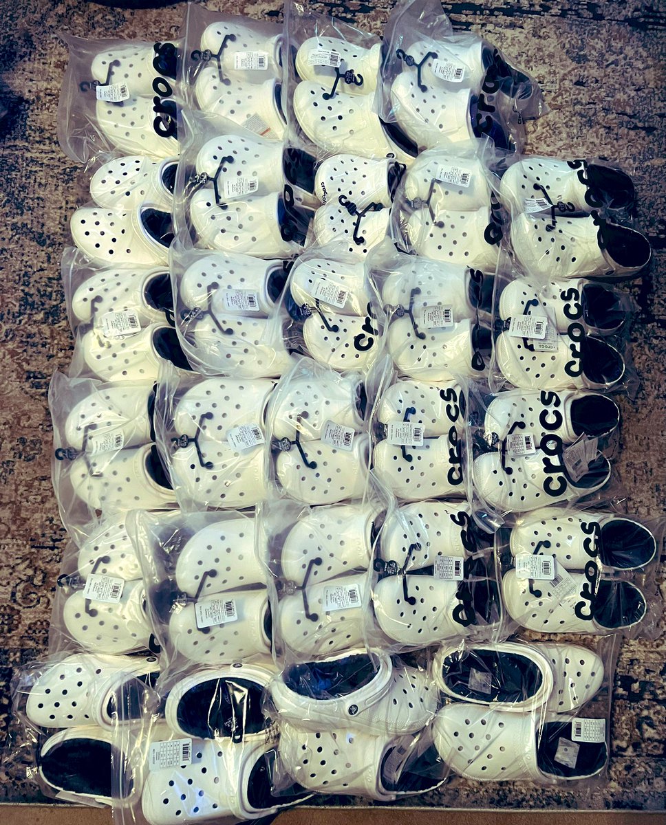 MUPBaseball's tweet photo. The Chargers Baseball Team wants to give a huge THANK YOU to @Crocs for hooking our guys up w/ a Grand Slam of a gift to Croc on bus rides!🐊 https://t.co/FV1T6sZOr8