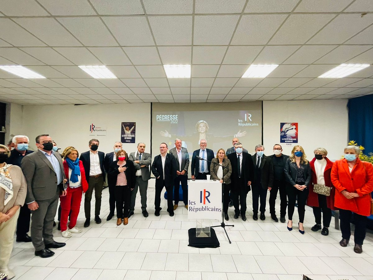 LR_3005's tweet photo. Plus de 200 personnes réunies hier soir à #Alès pour accueillir @damienabad et échanger avec lui sur le programme de @vpecresse !
#LesRépublicains en ordre de bataille pour remporter cette élection présidentielle ! 🚀

#NouvelleFrance #Presidentielle2022 #Gard #AvecPécresse https://t.co/0NOy5DbWFk
