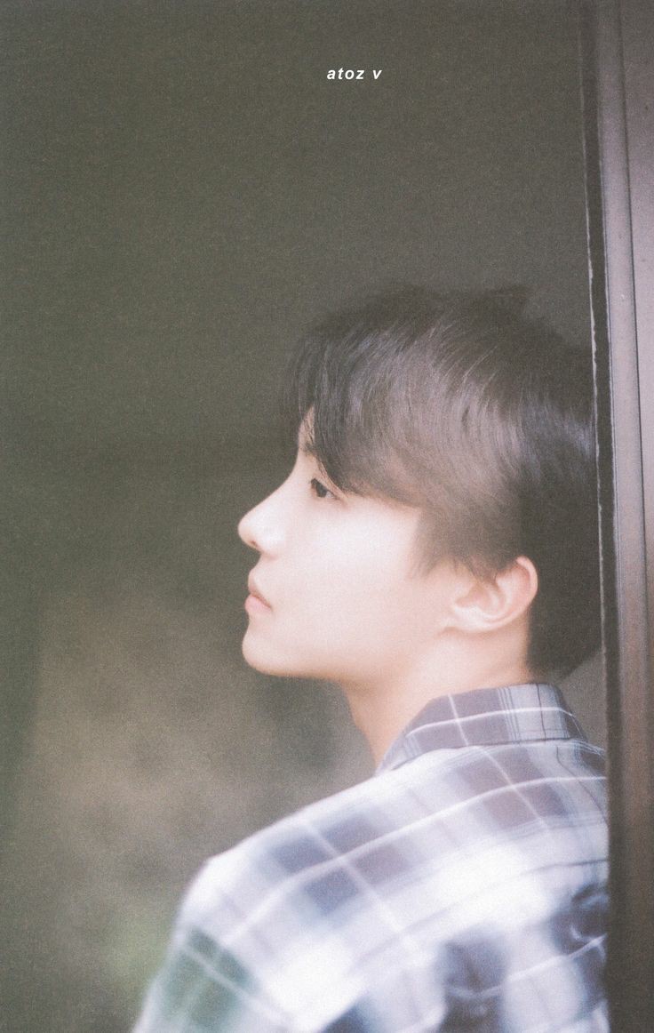 Gunshe111's tweet photo. Happy Birthday Hobi !! You bring so much happiness and hope in my life. May you keep shining and all your wishes come true. Stay healthy !! I love you 
 #happybirthdayjhope 
#uarourhope
#HopeRightHere 
#HappyJHOPEday
#FebruaryMiracle 
#PrideOfGwangjuDay 
#uarmyhope https://t.co/Jfcrwfktxb