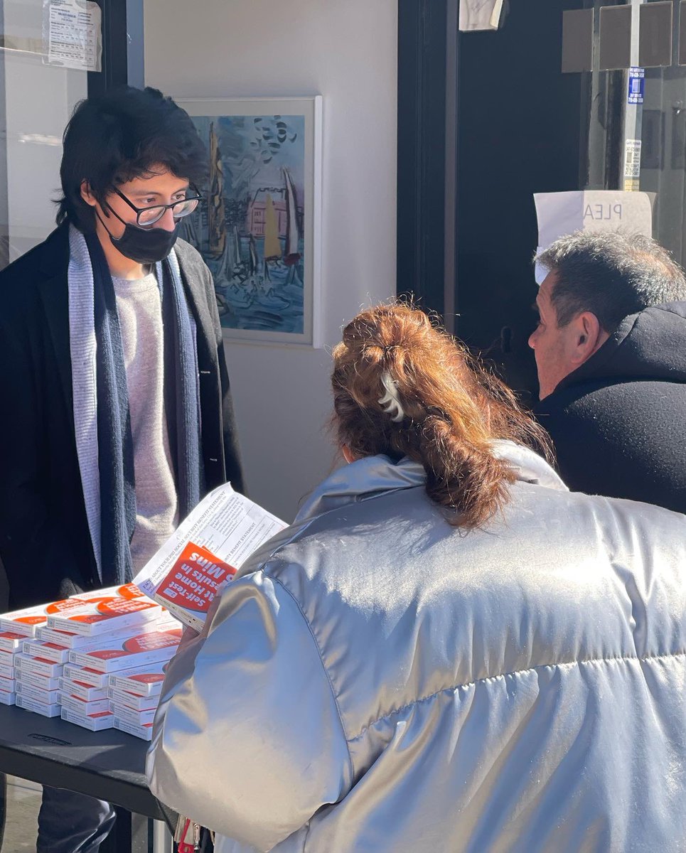 Fernandez4NY's tweet photo. #NatPack distributed home test kits from our district office earlier this week.
#InThisTogether https://t.co/eIpBwDCEyT