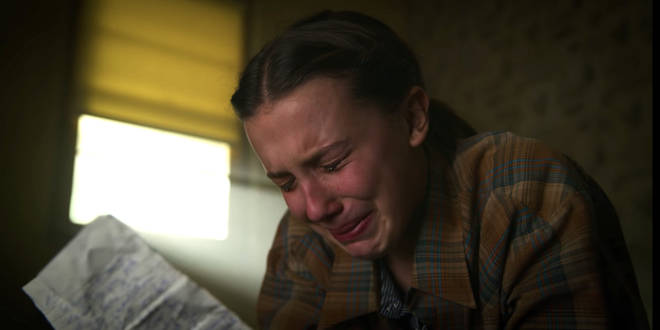 stbrfanclub's tweet photo. A gente lendo a carta

#StrangerThings https://t.co/OCYxyiKkxB