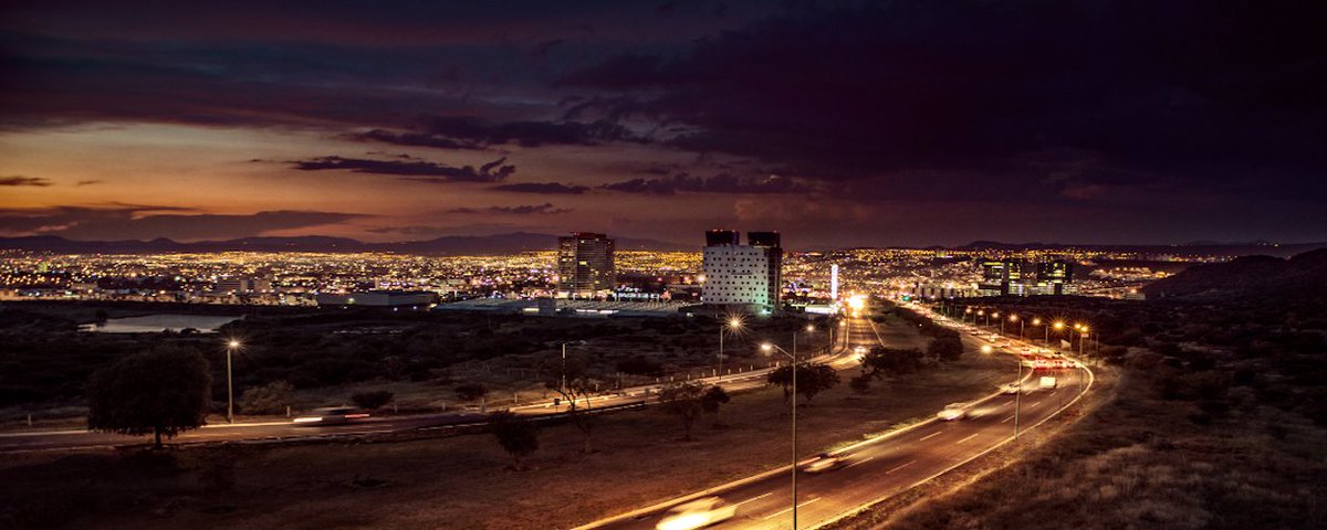tbrqro's tweet photo. Querétaro terreno de 6347.73 m2 con vocación para plaza, hospital, vivienda ubicado en la zona Centro Sur.
Informes Cel. 442.11.46.160 o escribenos a contacto@tbrqro.com
#tbrqro #queretaro #macrolotes
https://t.co/iCMP75uV6A https://t.co/tFEGVMZlqO