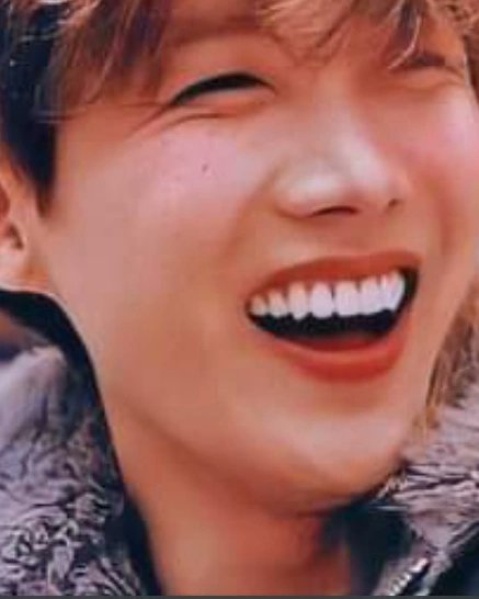 JossCp28's tweet photo. @BTS_twt 
Happy birthday Hobi🥺✨❤️ Love you 💜💜 https://t.co/VdG55hWz5g