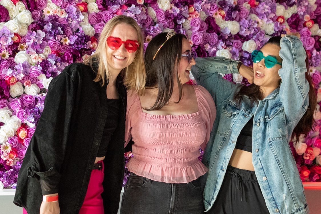 regmopromo's tweet image. Thank you all for the dope energy last week and the support. If you missed the I Love U Street bar crawl love fest, here are some photos. Live vicariously. Stay tuned for the next episode. #regmopromo #loveubarcrawl