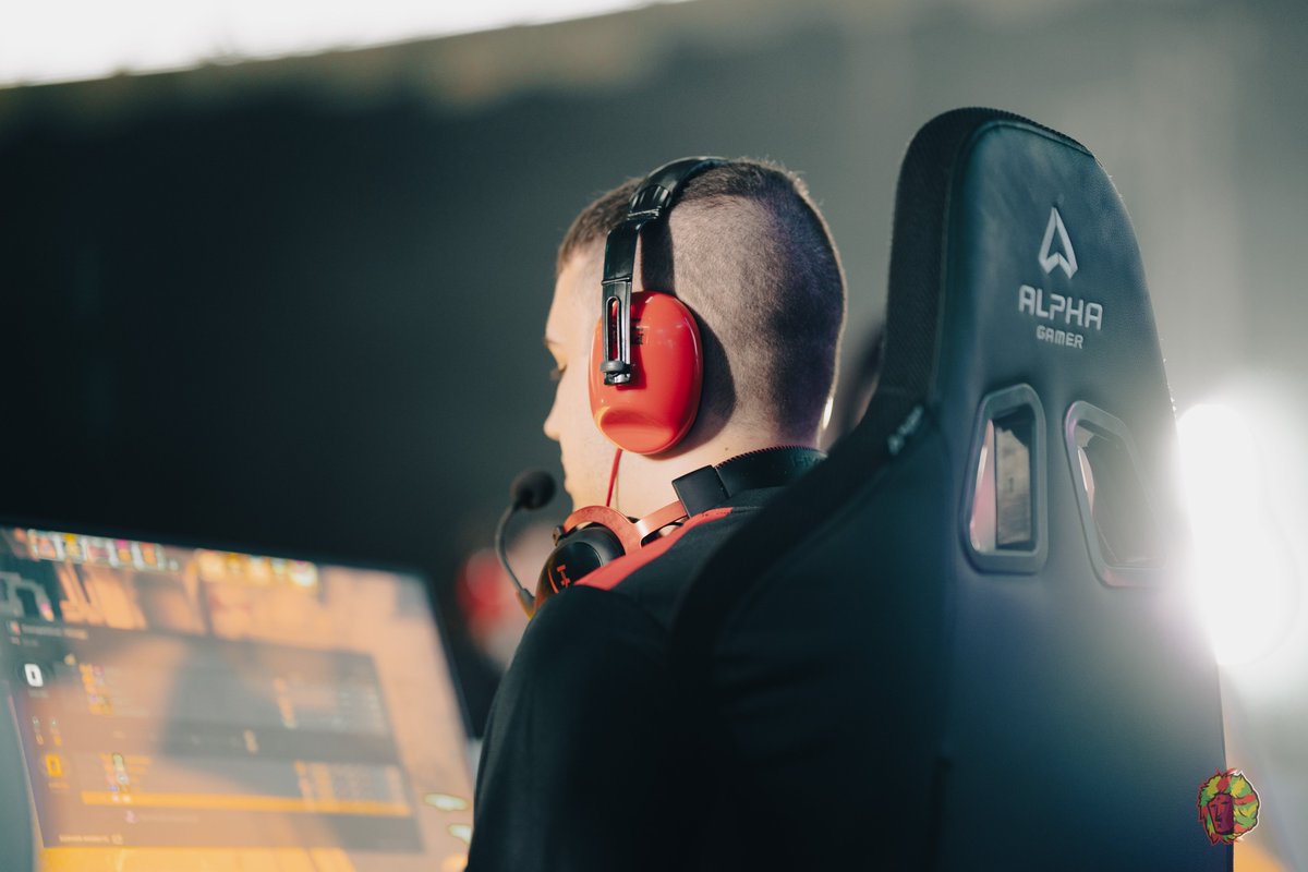 opdustcs's tweet photo. 5º Jogo a contar para a @ESEA.Main em busca da 4ª vitória e 3ª vitória seguida.🙏
🆚| #Karafdo
🕗| 20H
🗺️| de_vertigo
BORRA BORRA rapaziada @WatsonJoao @didjeycs @sukafps @LogiczCS @pepCSGO 👊 https://t.co/Mz5dm2rFQ6