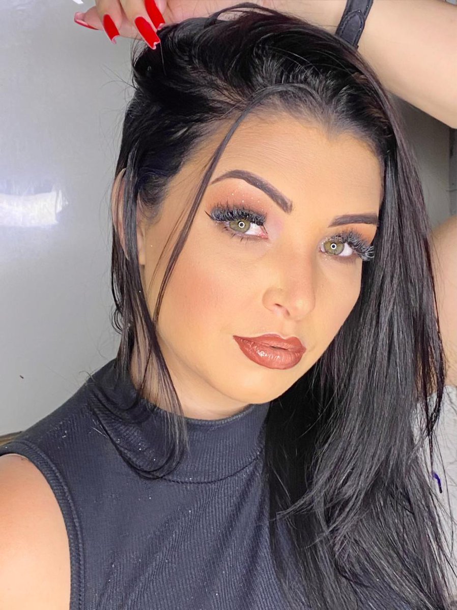 asuosanacarolin's tweet photo. +2 pra conta 🖤✨
#modelomakeup #modelophotografy #embellezzeniteroi #tbtrecente https://t.co/uOTJDqYCN0