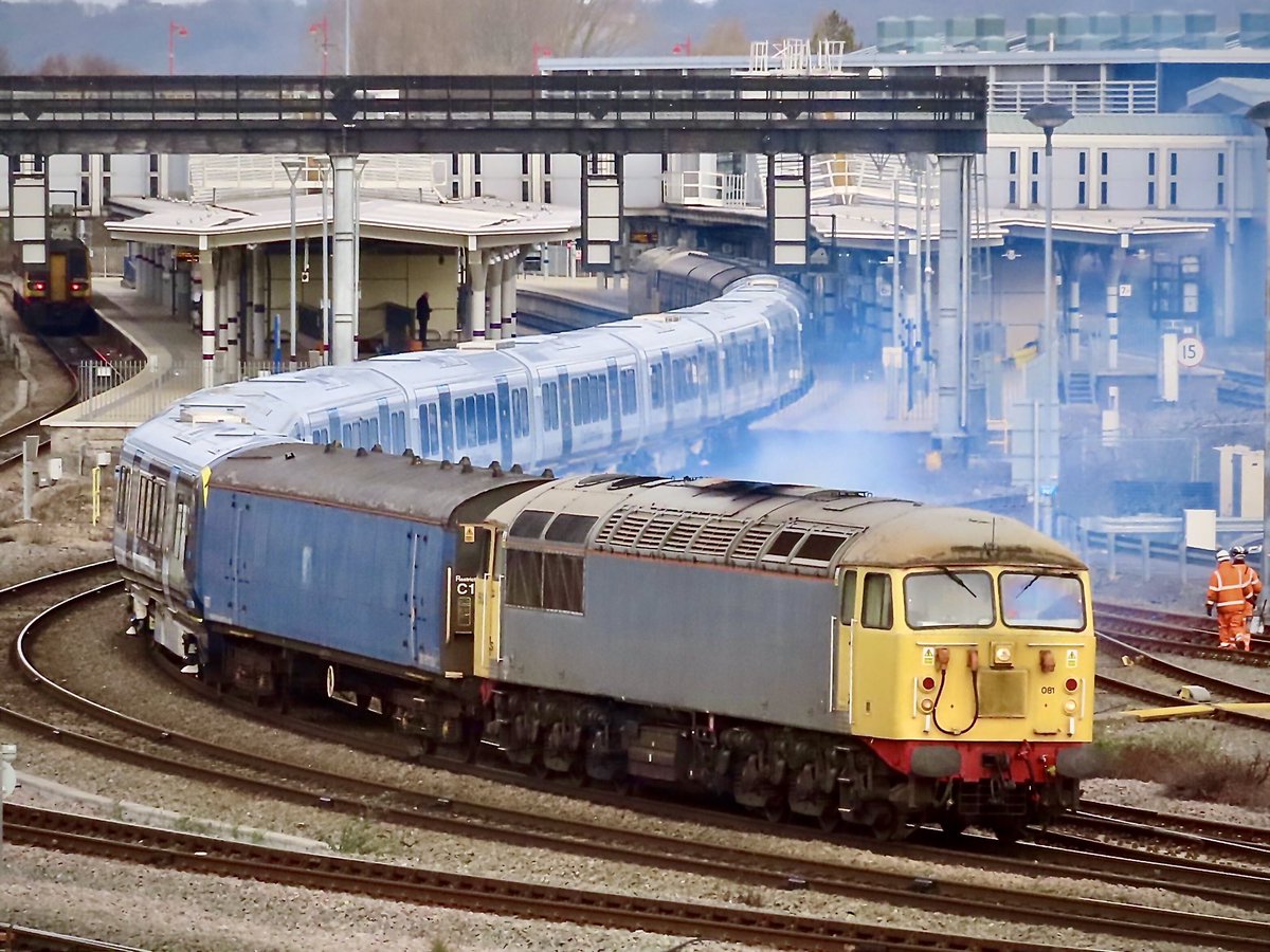 HiPa125's tweet image. GBRf #Class56 56081, plus South Western Railway #Class701 701026 in-tow, working 5Q11 1050 Derby Litchurch Lane &amp;gt; Worksop Down Yard, at Way &amp;amp; Works Jn #MML 

Derby 🐏
17/02/22