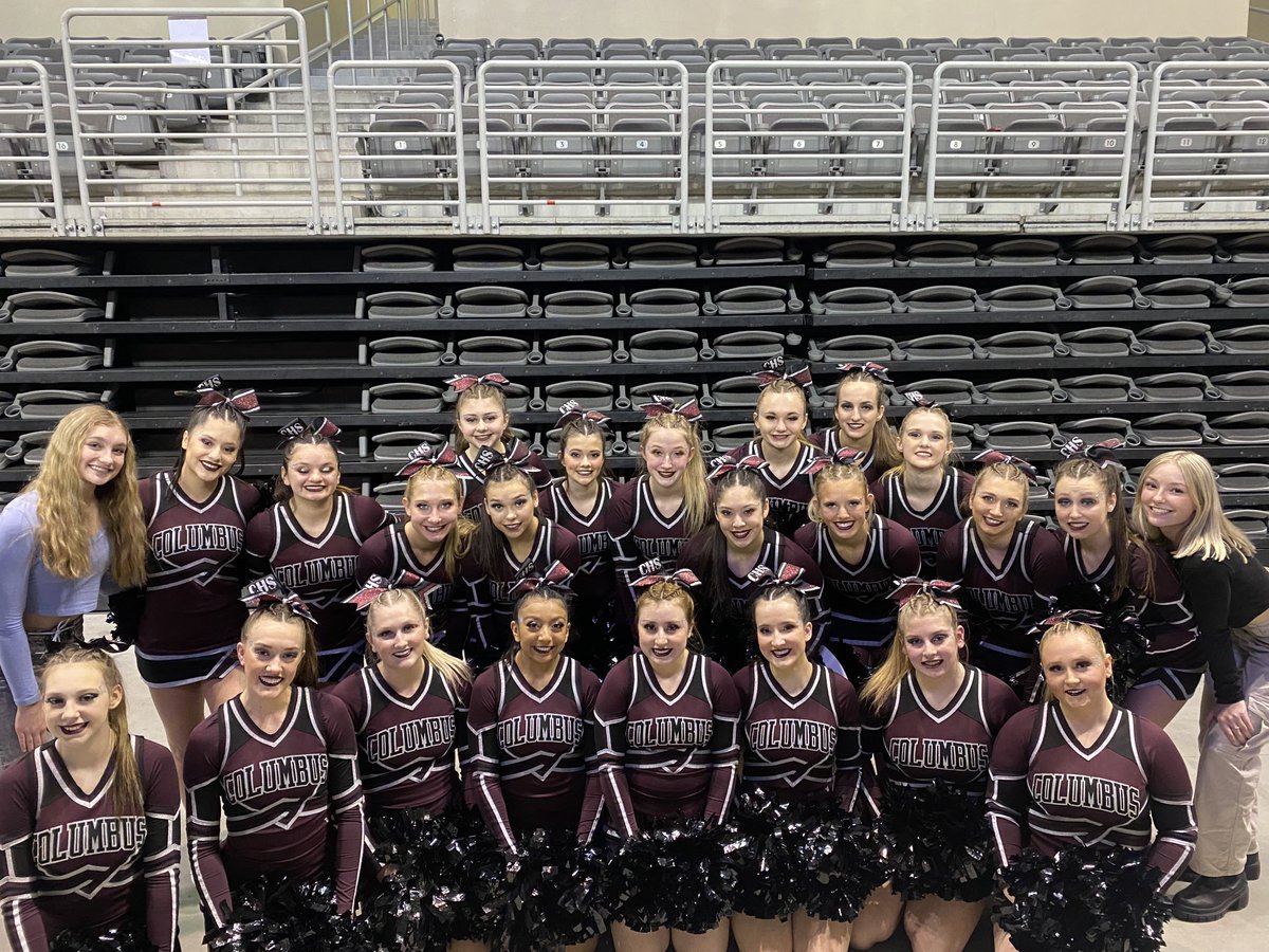 tkwapnioski's tweet photo. Good luck to the ⁦@DiscovererWay⁩ #CHSCheerSquad as they perform at the ⁦@NebraskaCoach⁩ State Cheer Championships 👊.  #GoDiscoverers #TheDiscovererWay #Cheer4Life ⁦@CTelegramSports⁩ ⁦@DiscovererBoost⁩ https://t.co/i4q2WhhsLZ