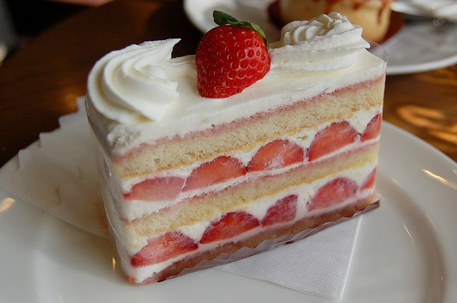 Strawberry cake layers
