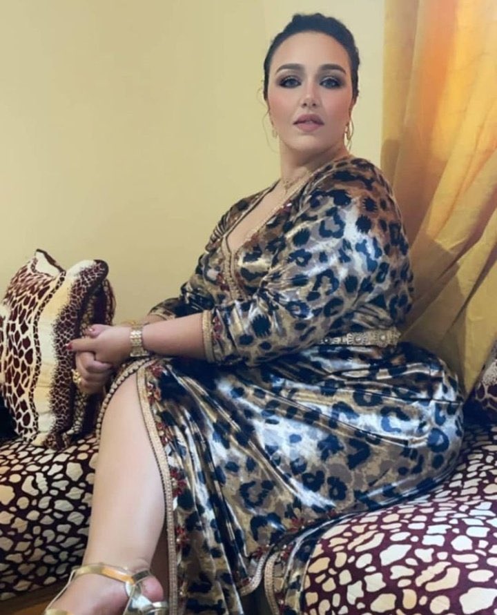 @Love9i9 اريد منكم تدعمو صديقتي حبايبي 🥰