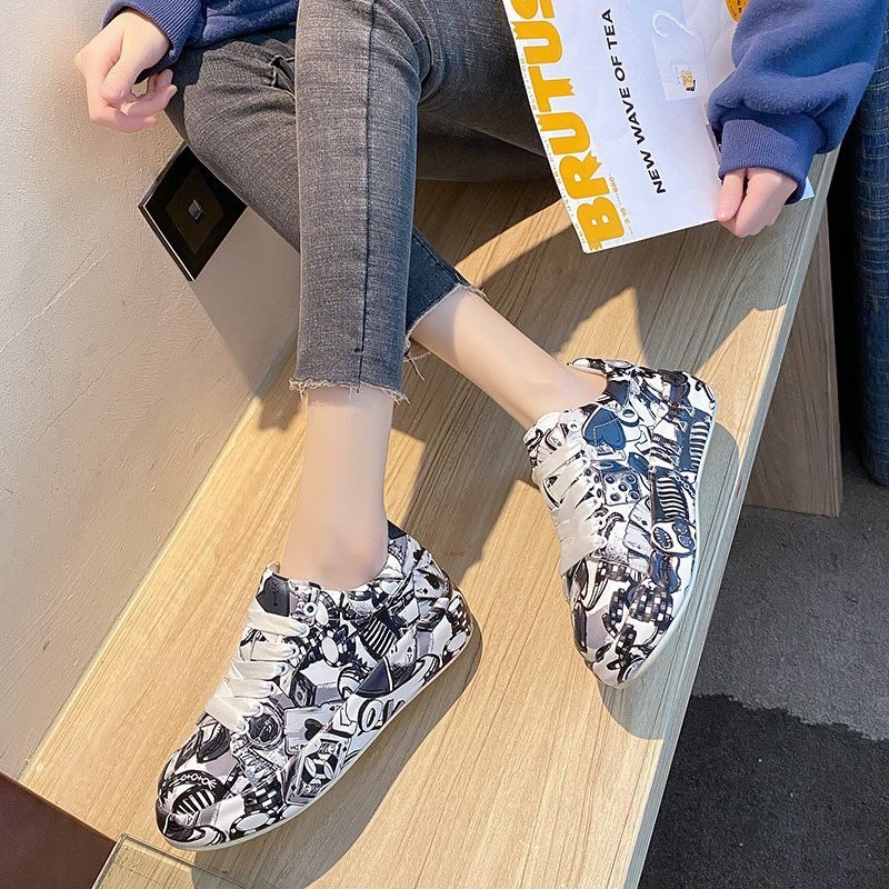 ALLORSAT66's tweet photo. @olivera_ameli Luxury women's sports shoes with thick soles and multiple colors.
for more information click on the link below. 👇
https://t.co/GSfbubT4M9 https://t.co/h49wrZajyP