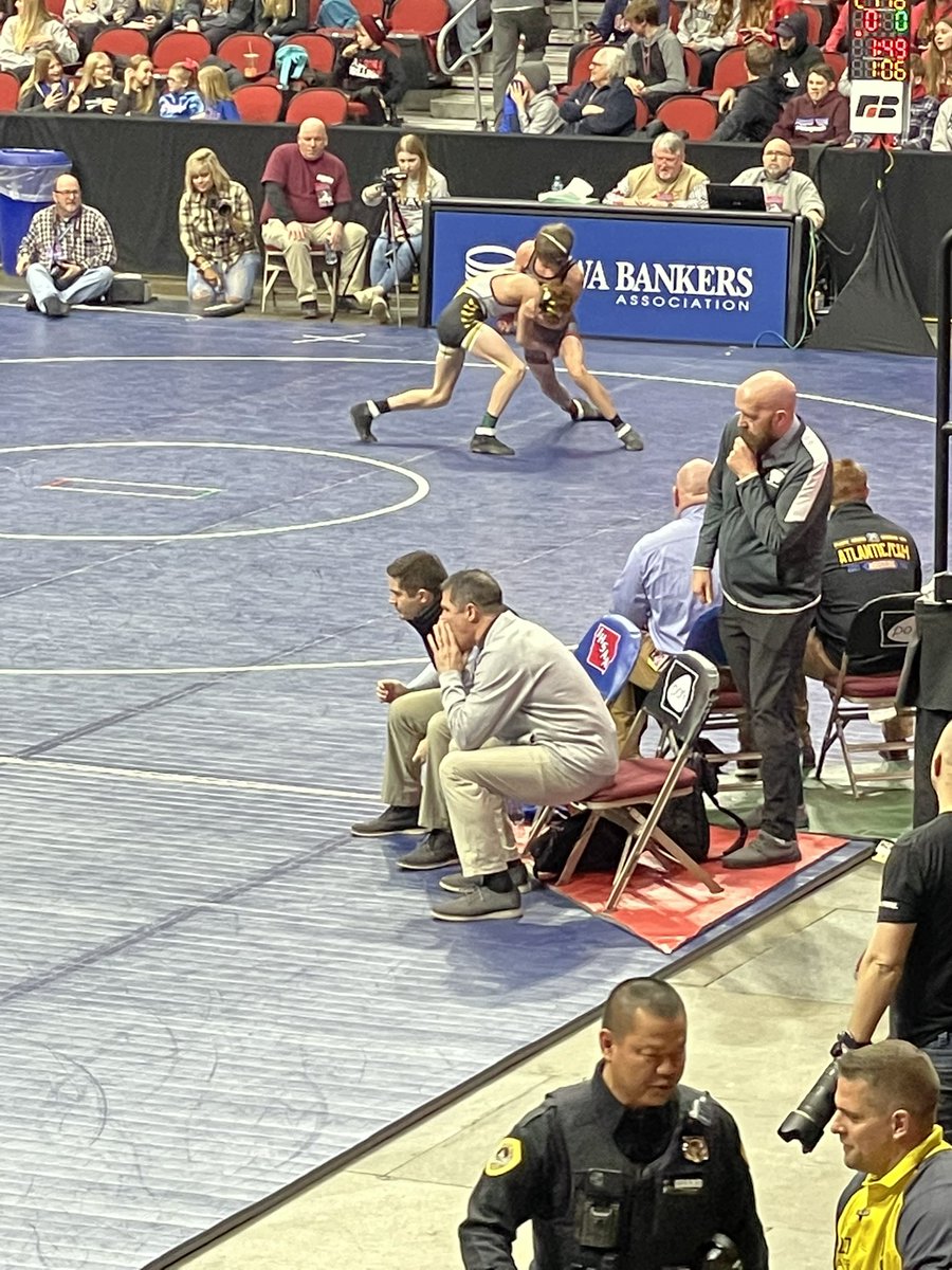 atlwrestling1's tweet photo. 106 Aiden Smith takes on E. Long from.  And defeats him by pin!!! Aiden will advance in the consolation bracket! Nice pin!   @AtlanticTrojans @barstoolcam1  #TrojanPride https://t.co/cc2WGJ1L6i