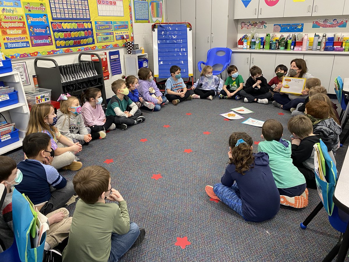 MrsFriskSLCS's tweet photo. Thank you, @MrsOKeefeRP, for coming to lead a circle about being kind and choosing to talk about topics that make others feel safe, happy, and excited while at school! We appreciate you! 🥰 https://t.co/FNSswSLFwb