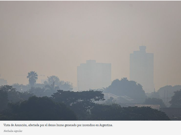 fff_paraguay's tweet photo. ☢️ ATENCIÓN ☢️
El humo una vez más no nos deja respirar. La lucha contra la crisis climática es de vida o muerte. ¿Quién puede vivir sin respirar?
¡Tenemos que actuar ahora! https://t.co/dgxqTEeF5C