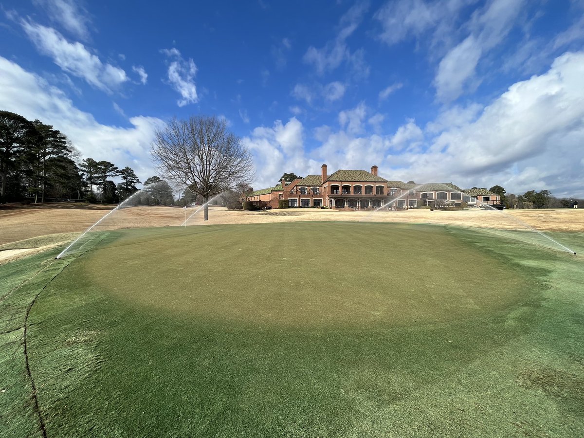 Slinging water at Dunwoody CC with their brand new <a href="/RainBirdGolf/">RainBirdGolf</a> IC System. Full HDPE system moving along nice and quick with the help of <a href="/TantoIrrigation/">Tanto Irrigation</a>