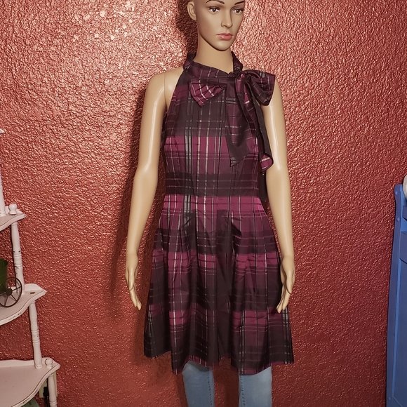PlaidPosh's tweet photo. So good I had to share! Check out all the items I'm loving on @Poshmarkapp #poshmark #fashion #style #shopmycloset #meettheposher #vincecamuto #savagexfenty: https://t.co/XP3RG9pcVp https://t.co/ddGGoe1CwK