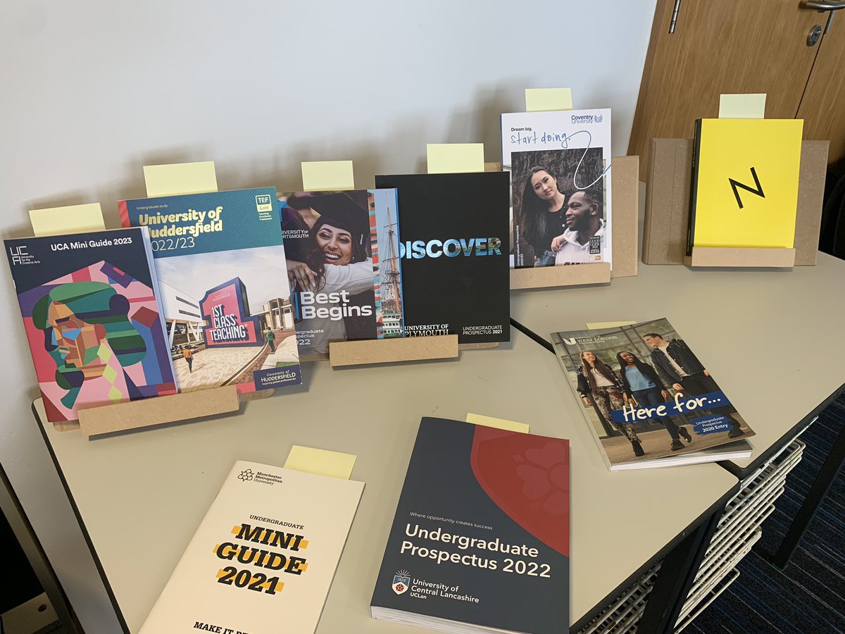 MRCPhotographic's tweet photo. Prospectus corner growing nicely in K206! Posit-it’s leading you straight to the photography courses! 📷 📚 👨‍🎓 @norwichnews @covcampus @PlymUni @portsmouthuni @HuddersfieldUni @ManMetUni @UniCreativeArts @UniWestLondon #university #futures #sixthform #degree #highereducation https://t.co/tgRYtVr3xZ