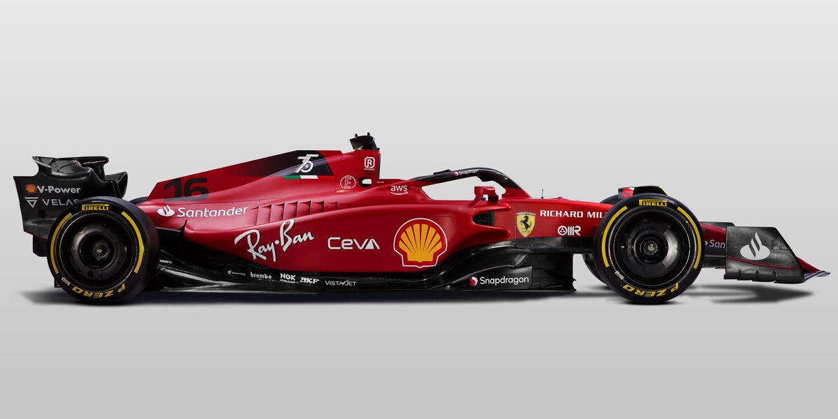 DriveMx1's tweet photo. El negro regresa a la #ScuderiaFerrari

Fue presentado el F1-75, monoplaza con el que el equipo del #CavallinoRampante competirá en el 2022 en el campeonato de #F1, este es el sexagésimo octavo auto construido para competir en la máxima categoría del automovilismo. https://t.co/gm3FRrgHdl