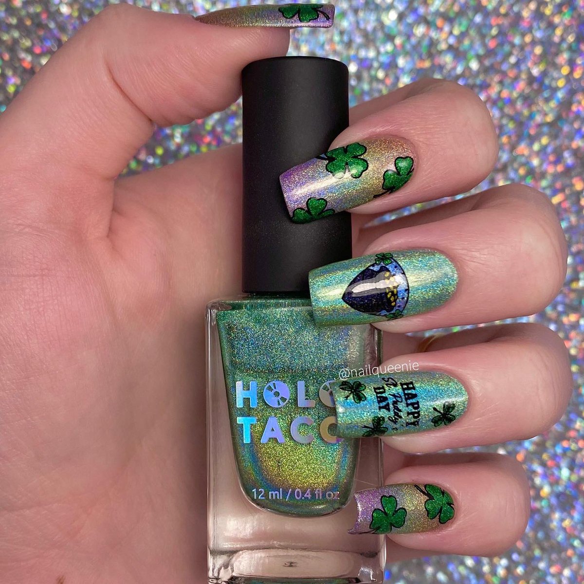nailqueenie_'s tweet image. Maniology so kindly sent me this cute St Patrick’s day stamping plate to share with you all!! And of course I had to do a rainbow gradient for my St Patrick’s mani! Gotta have a rainbow for the pot o’ gold!😉🍀#maniology