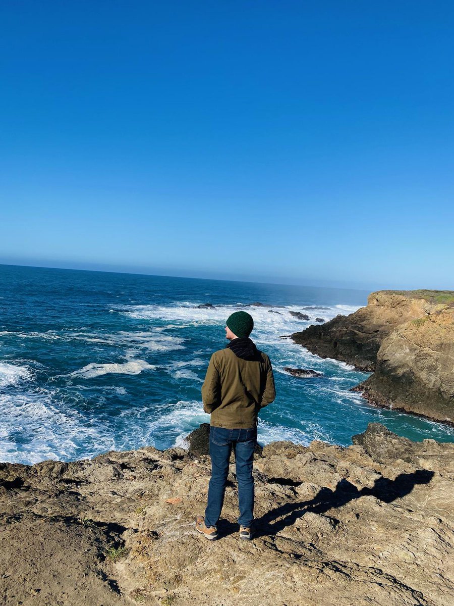 ZipSlings's tweet image. Eve Help Desk will return next week. It's vacation time #tweetfleet #eveonline