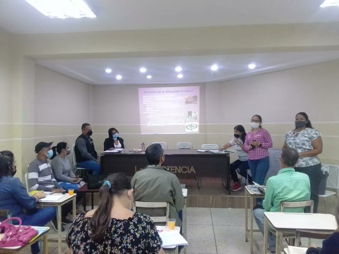 AlcaldiaJALamas's tweet photo. #17Feb| Desde el Salón de Reuniones de la alcaldía, se llevó a cabo el Concurso de Oposición para Consejeros y Consejeras del Sistema de Protección de Niños, Niñas y Adolescentes del municipio Lamas.

#Aragua #SomosSantaCruzAquíLoHacemosBien https://t.co/bnqAzijPf4