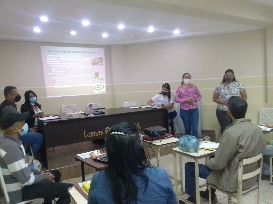 AlcaldiaJALamas's tweet photo. #17Feb| Desde el Salón de Reuniones de la alcaldía, se llevó a cabo el Concurso de Oposición para Consejeros y Consejeras del Sistema de Protección de Niños, Niñas y Adolescentes del municipio Lamas.

#Aragua #SomosSantaCruzAquíLoHacemosBien https://t.co/bnqAzijPf4