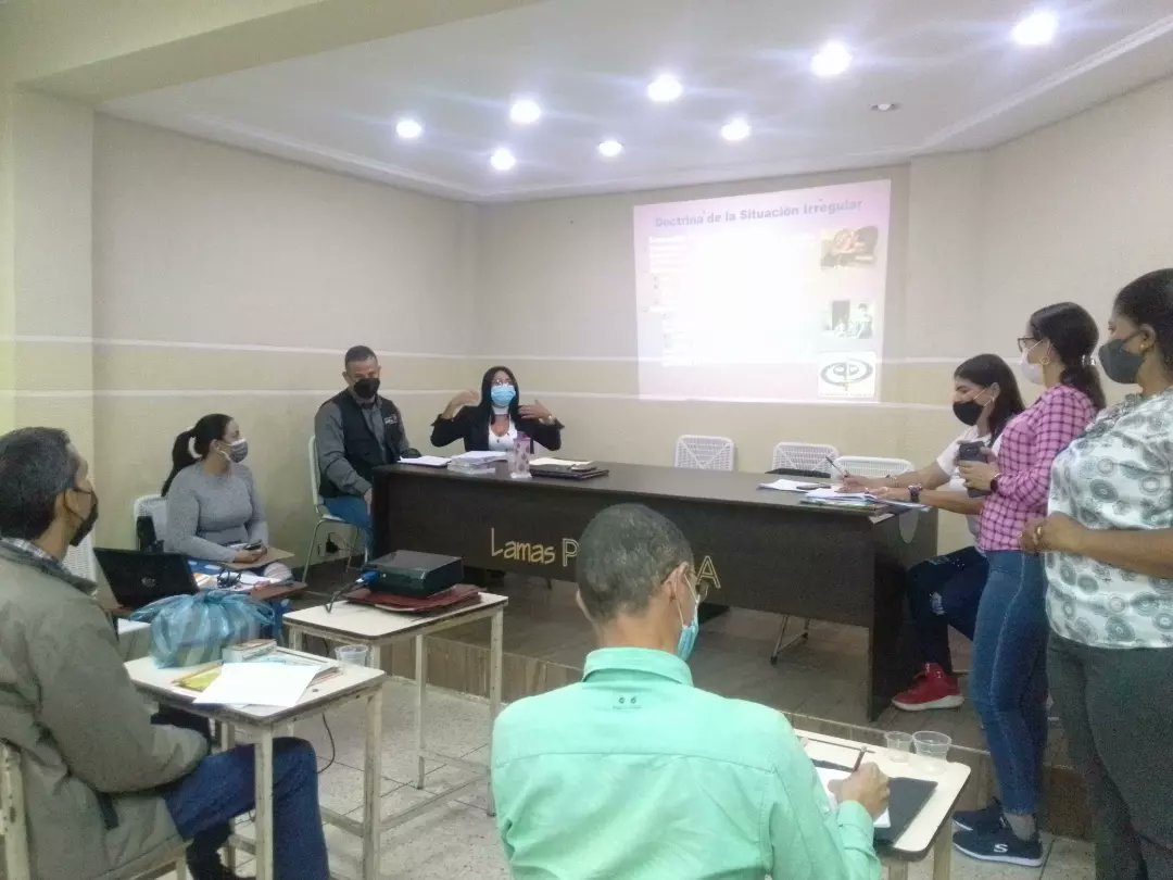 AlcaldiaJALamas's tweet photo. #17Feb| Desde el Salón de Reuniones de la alcaldía, se llevó a cabo el Concurso de Oposición para Consejeros y Consejeras del Sistema de Protección de Niños, Niñas y Adolescentes del municipio Lamas.

#Aragua #SomosSantaCruzAquíLoHacemosBien https://t.co/bnqAzijPf4