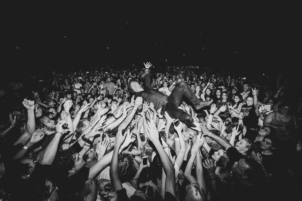 Green Day tweet media