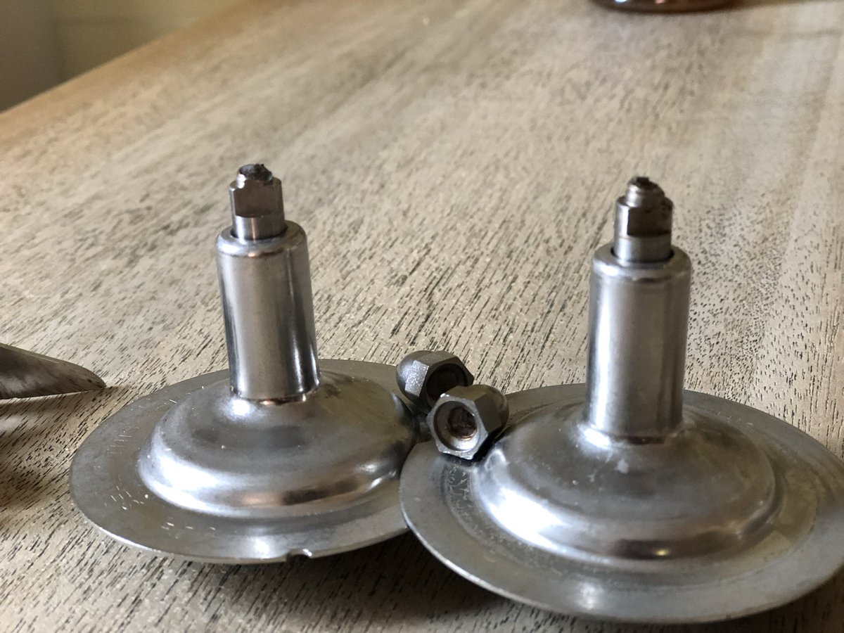 BillMoores3's tweet photo. @waringcomm is there an issue with you BB255K?
We have 2 jugs, both whose blade assembly have broken. One whilst making a smoothy, fruit and milk only the other making a drink with pre-crushed ice. https://t.co/bj1UpqbUsw