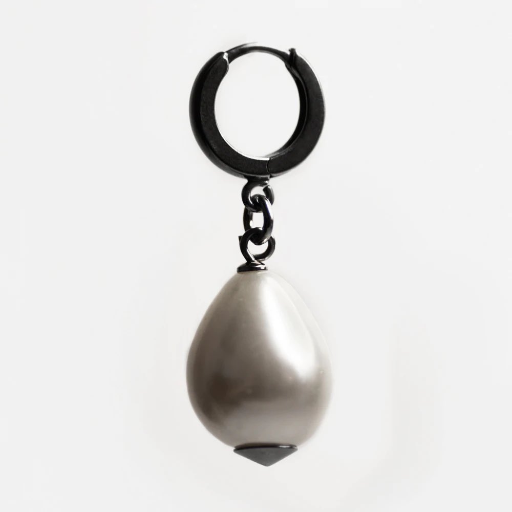 macabregadgets's tweet photo. #macabregadgets Pearl earrings - SALE: don’t miss up to 60% off at https://t.co/ZqXN3Mcgeu https://t.co/bikVF5QDPl