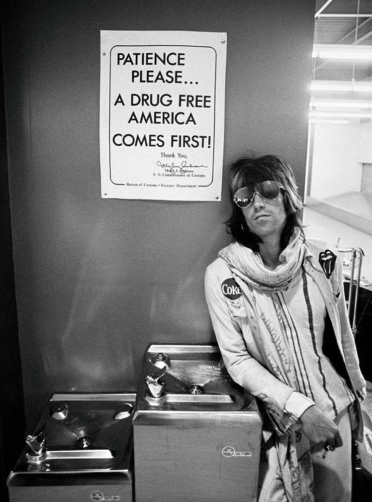 Super70sSports's tweet photo. Nobody tried harder to keep America drug-free in the 70s than Keith Richards, who heroically ingested every drug he saw to remove it from circulation. https://t.co/RnIUSjXSSa