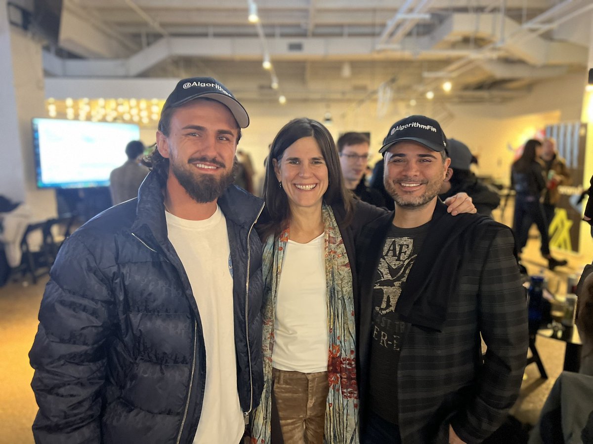 AlgorithmFin's tweet photo. Had the absolute pleasure of meeting the newly appointed CEO of the @AlgoFoundation, @StaciW_DC!
We discussed #AlgorithmFinance and our most recent developments ๐ฆพ
We are excited for our future and the future of the #Algorand ecosystem
#ETHDenver #EcosystemBuilder #Launchpad https://t.co/GxJGNPfWxj