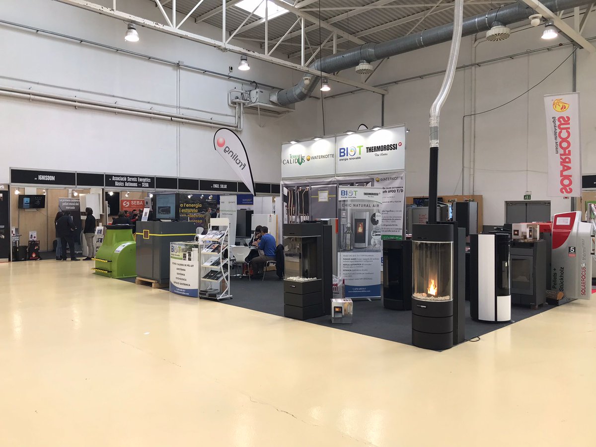 🟢Primer dia de Fira FECS a Vic!
-
👉🏻No us perdeu demà la presentació del nostre company Nicolau Cassaca. A les 12:30h al Pavelló de BIOCONSTRUCCIÓ. Som a l'estand A44/A45.
-
😉Vine'ns a visitar i et sorpendrem!!
-
-
#estufesdepellet #geotèrmia #aerotèrmia #bombadecalor #arquetes