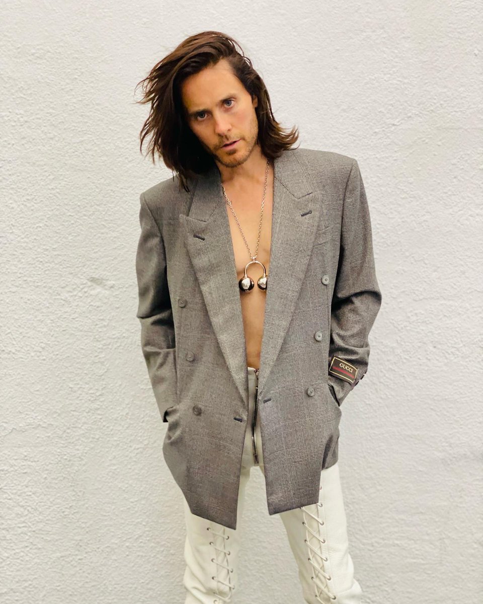 JaredLeto's tweet photo. A peek behind the scenes 👀 @gucci https://t.co/QxGYODdXsy