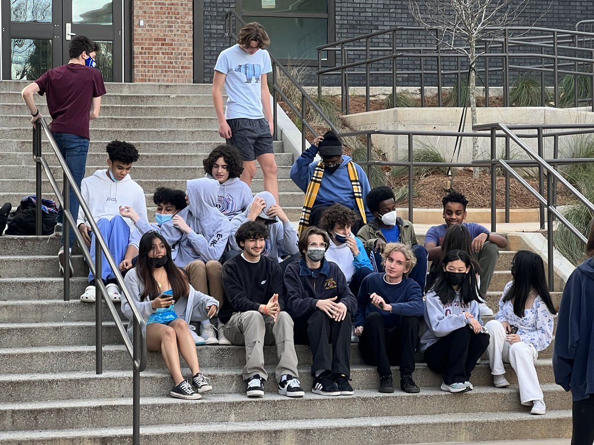 tannerteaches's tweet photo. Awesome @FBLA_National @SRFBLA @georgiafbla @MidtownFBLA celebrations this week! @ctae_in_aps @apsupdate @georgiadeptofed @GeorgiaCTAE #gacoy #FBLAPBLWeek #fblacoy #ctaedelivers @thebetsybockman @THollisEdS https://t.co/iTfBsQbUAM