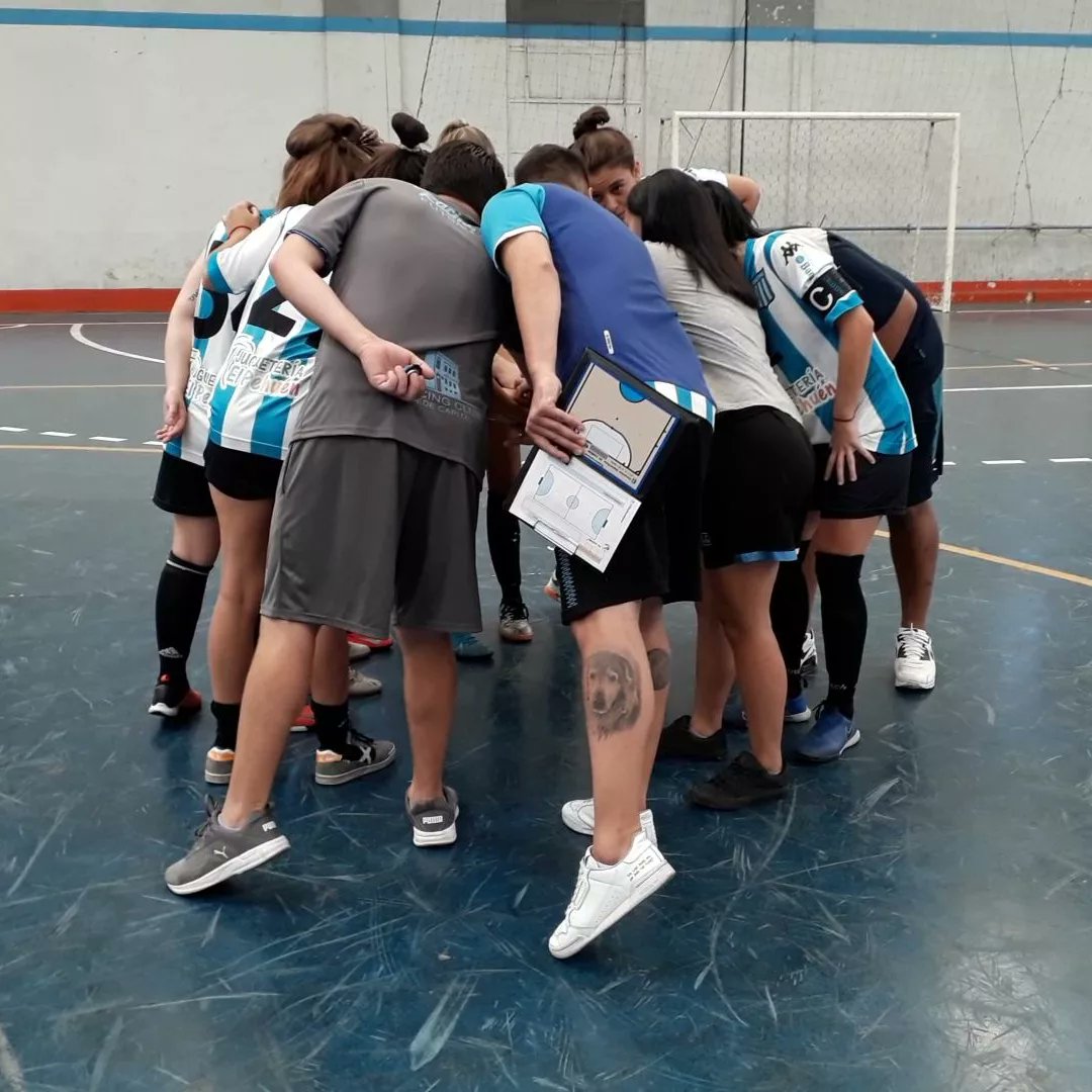1ra división -amistoso-

🆚️ Centro Juvenil
📅 Fecha 2
🏆 Copa Verano @primeraligalifa 2022

#Racing
#RacingVdP
#RacingClub
#FutsalFemenino

Parte 2

♀️🎓⚽️💙