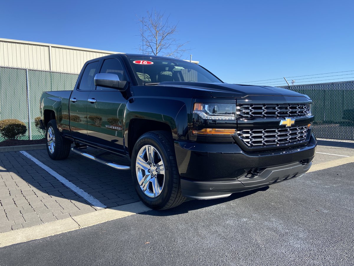 2016 Chevrolet Silverado! 57,705 miles, come take a look today!

loom.ly/MKuU86Q
