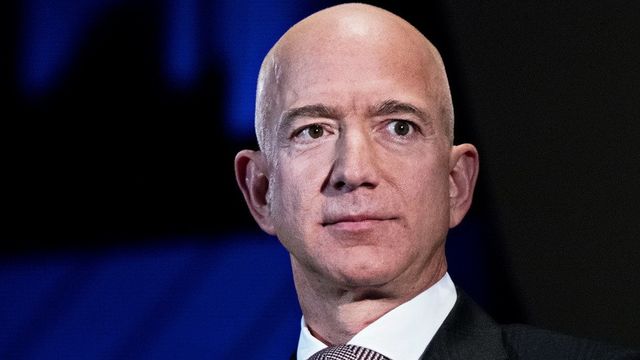 fuedicho's tweet photo. "La vida es muy corta como para rodearse de gente que no aporta nada a tu vida".
Jeff Bezos
#Fuedicho https://t.co/TkjgZKD64B
