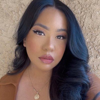 KatherynLucile's tweet photo. #NewProfilePic https://t.co/8zYKeMsAaw