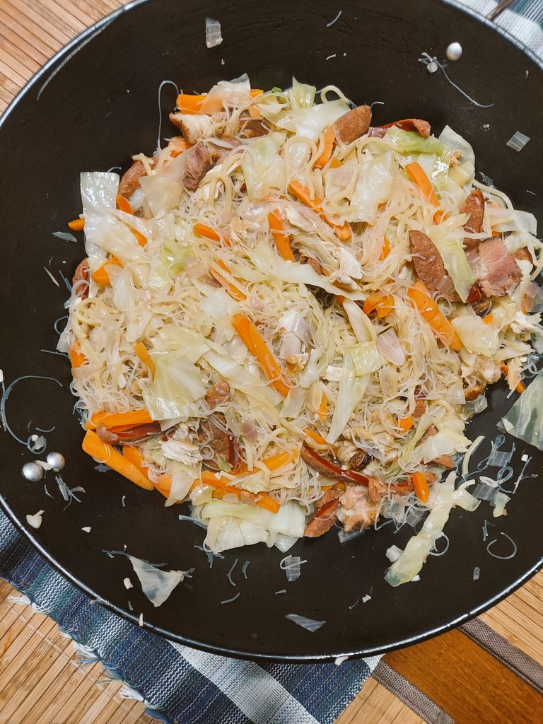 pinaymommavp's tweet photo. The yummier noodles you can make. https://t.co/fRLF7MSqzs https://t.co/tjX9Q1qsei